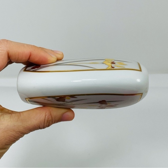 Vintage Action Hummingbird Bird Flat Vase Japan Iris Flower Spring Round Short - Picture 4 of 12